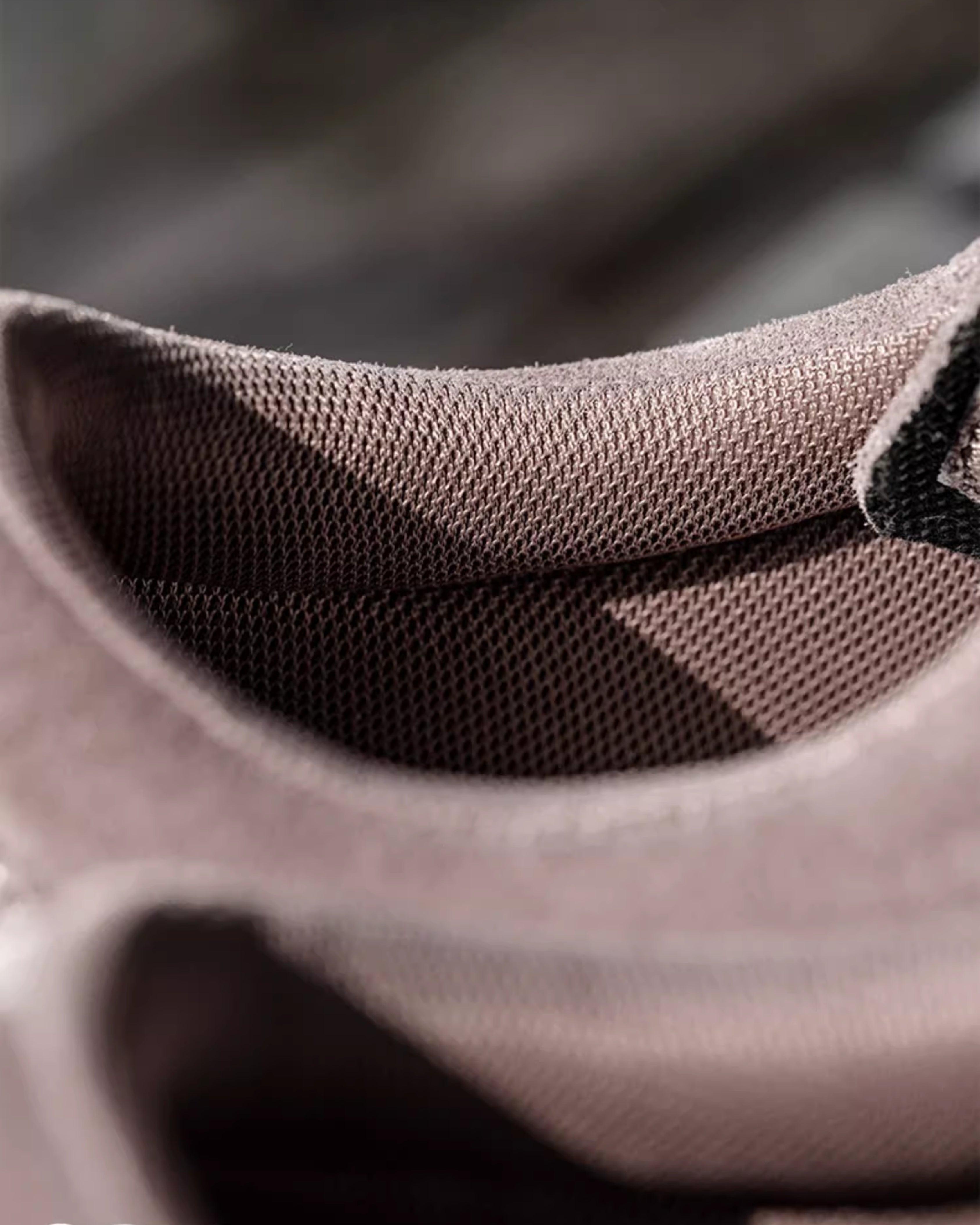 MRA Street Sneaker