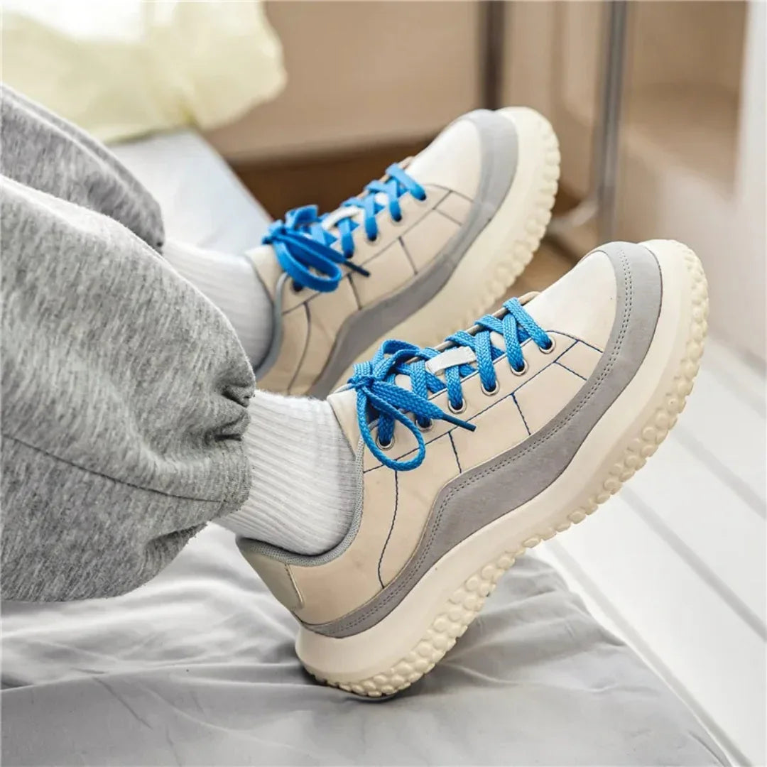 Simplicity Strides