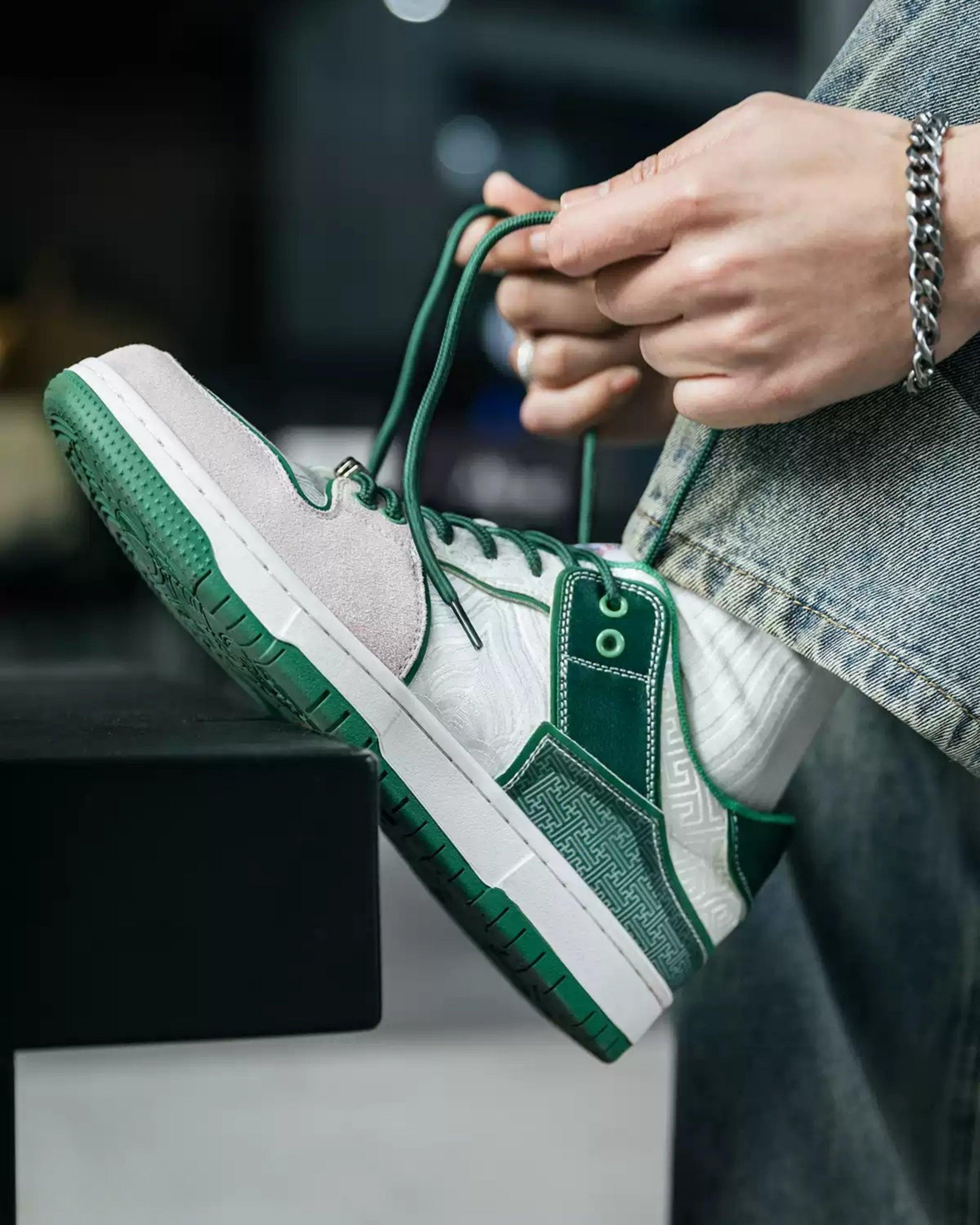 MRA Skateboard Shoes
