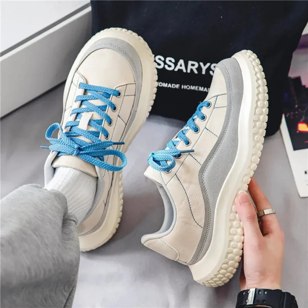 Simplicity Strides