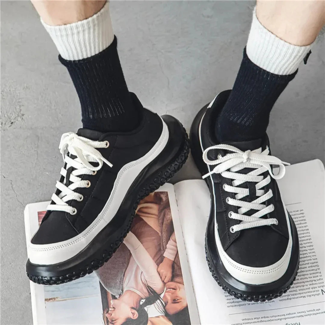 Simplicity Strides