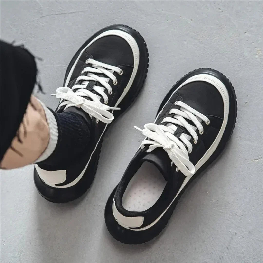 Simplicity Strides