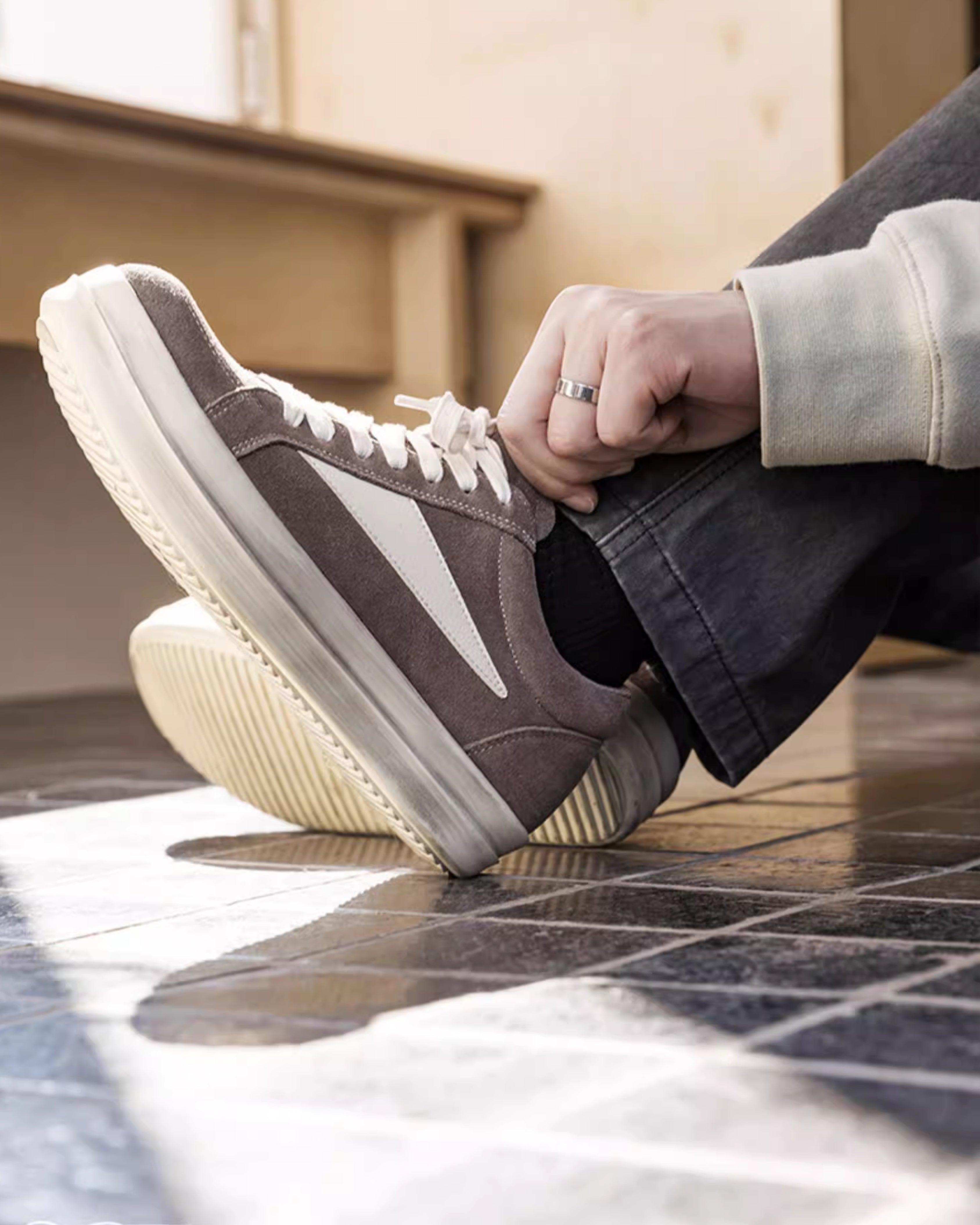 MRA Street Sneaker