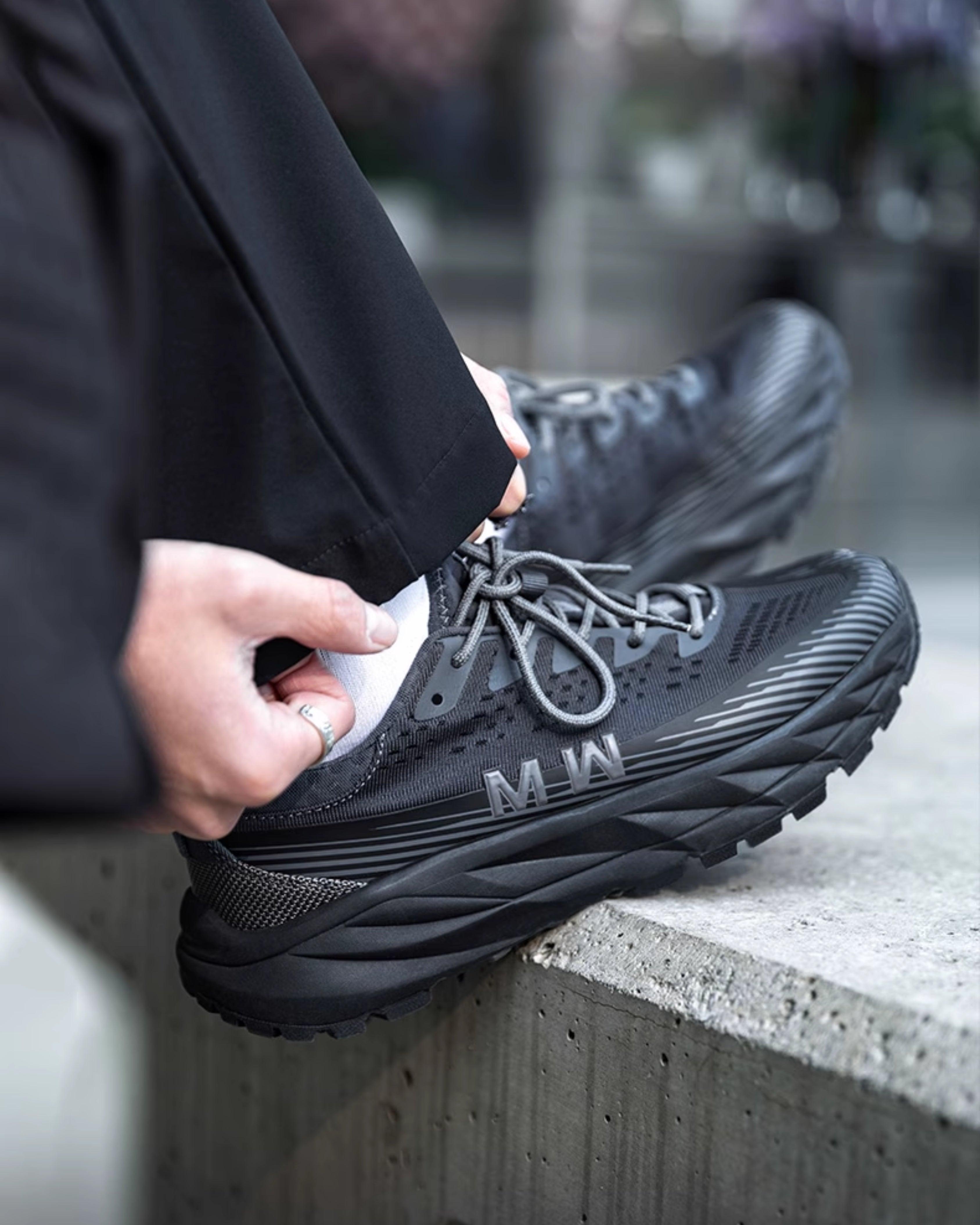 MRA Outdoor Sneaker